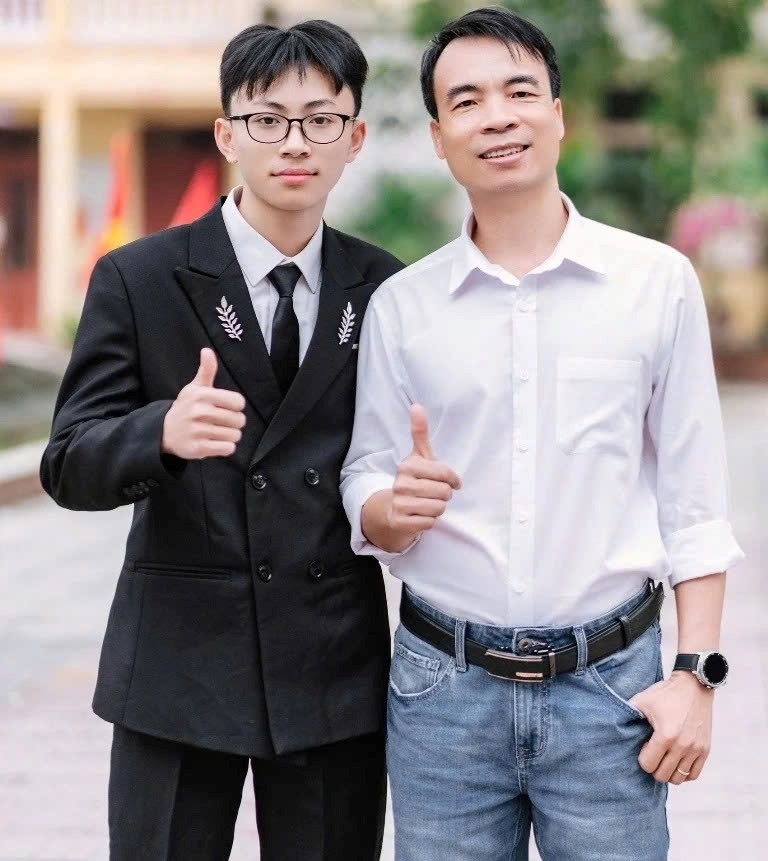Chàng trai xứ Thanh đạt 38,25 điểm, thủ khoa toàn tỉnh: “Bố mẹ chính là người truyền cảm hứng lớn nhất“ - ảnh 2