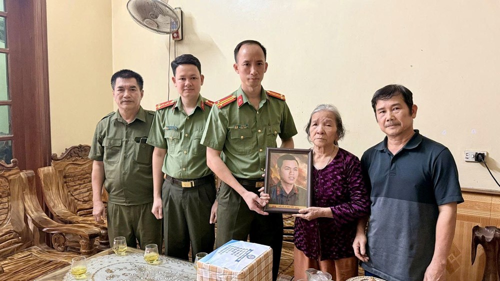 Phục dựng chân dung người lính từ ký ức người ở lại - ảnh 2