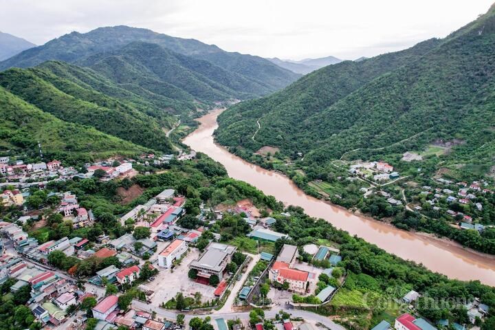 Dịch vụ công về tận thôn, bản vùng biên Mường Lát - ảnh 3