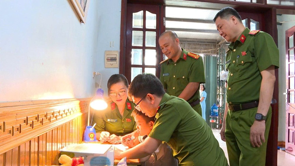 Những việc làm nhỏ, lan tỏa tinh thần gần dân của Công an Thanh Hóa - ảnh 4