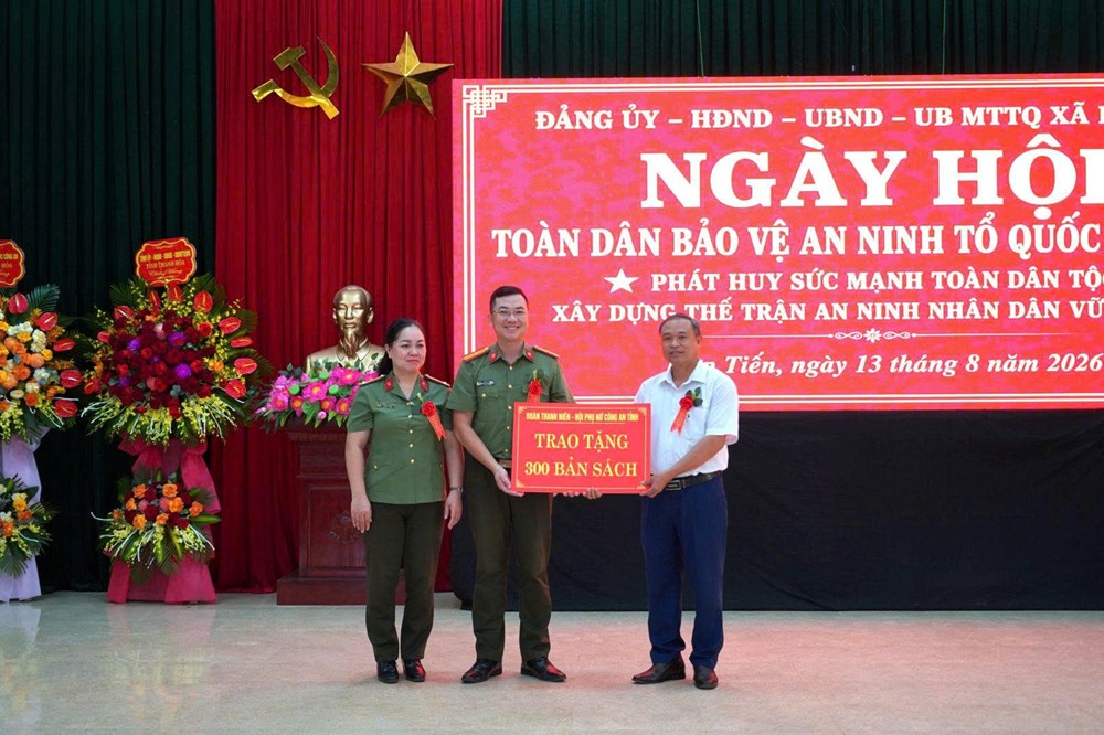 Khi người dân cùng giữ bình yên từ cơ sở - ảnh 7