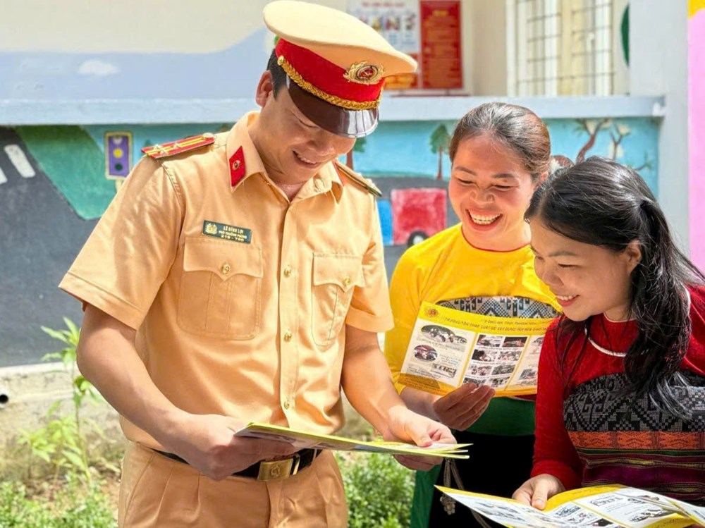 Lan tỏa văn hóa giao thông từ những bản làng vùng cao - ảnh 1