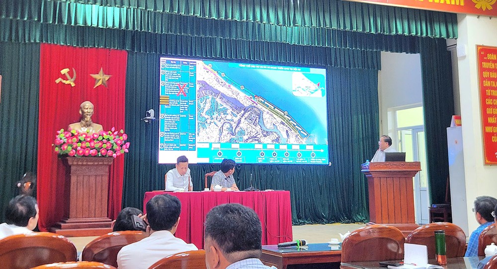 Kè biển hơn 430 tỉ đồng ở Hải Tiến: Tính phương án “nuôi bãi” để giữ bãi tắm - ảnh 2