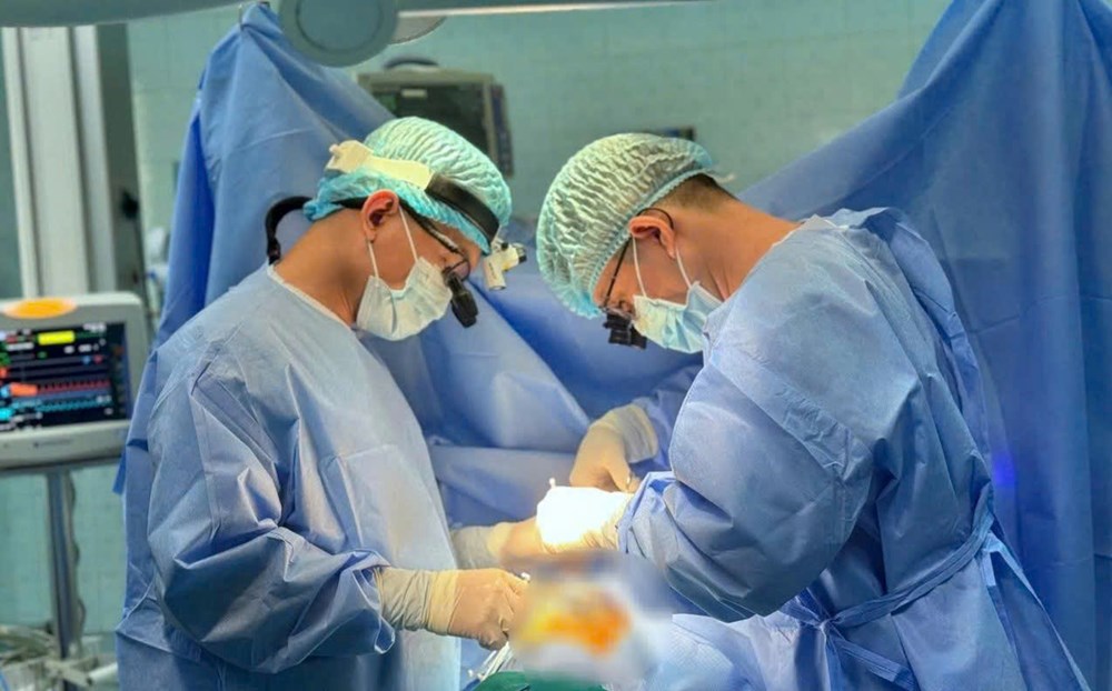 Bé trai 42 tháng tuổi nhiều lần tím tái được phẫu thuật tứ chứng Fallot nặng - ảnh 1