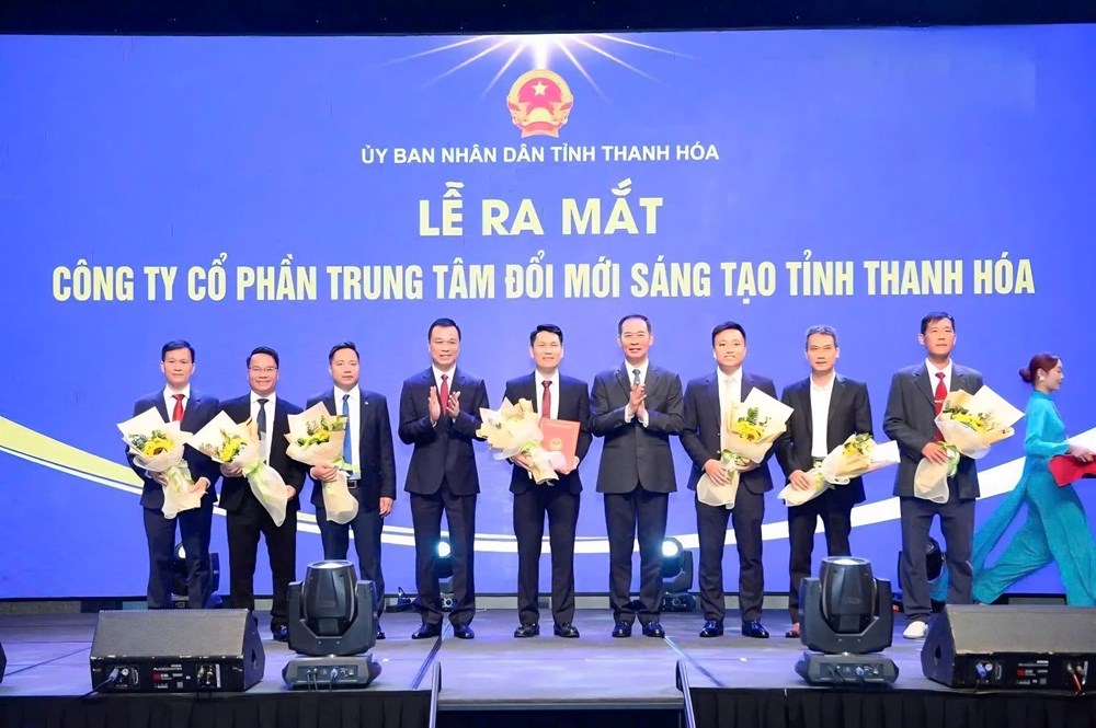 Chủ tịch Thanh Hóa: “Nghĩ cùng doanh nghiệp - Làm cùng doanh nghiệp - Thành công cùng doanh nghiệp” - ảnh 5