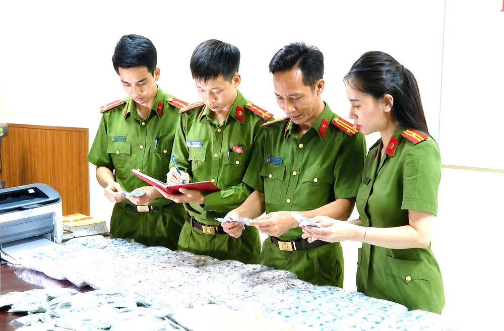 Mạo danh “lương y” bán hơn 100.000 sản phẩm thuốc giả - ảnh 4