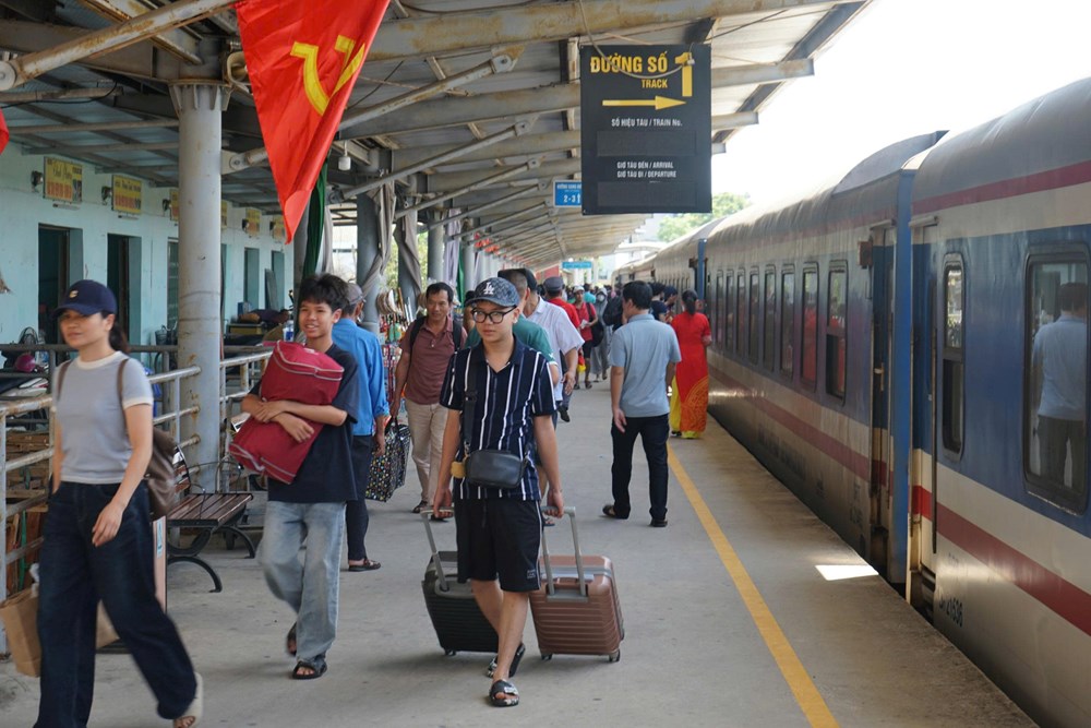 8h sáng mai mở bán vé tàu Tết 2027: Hành khách đừng bỏ qua điều này - ảnh 1