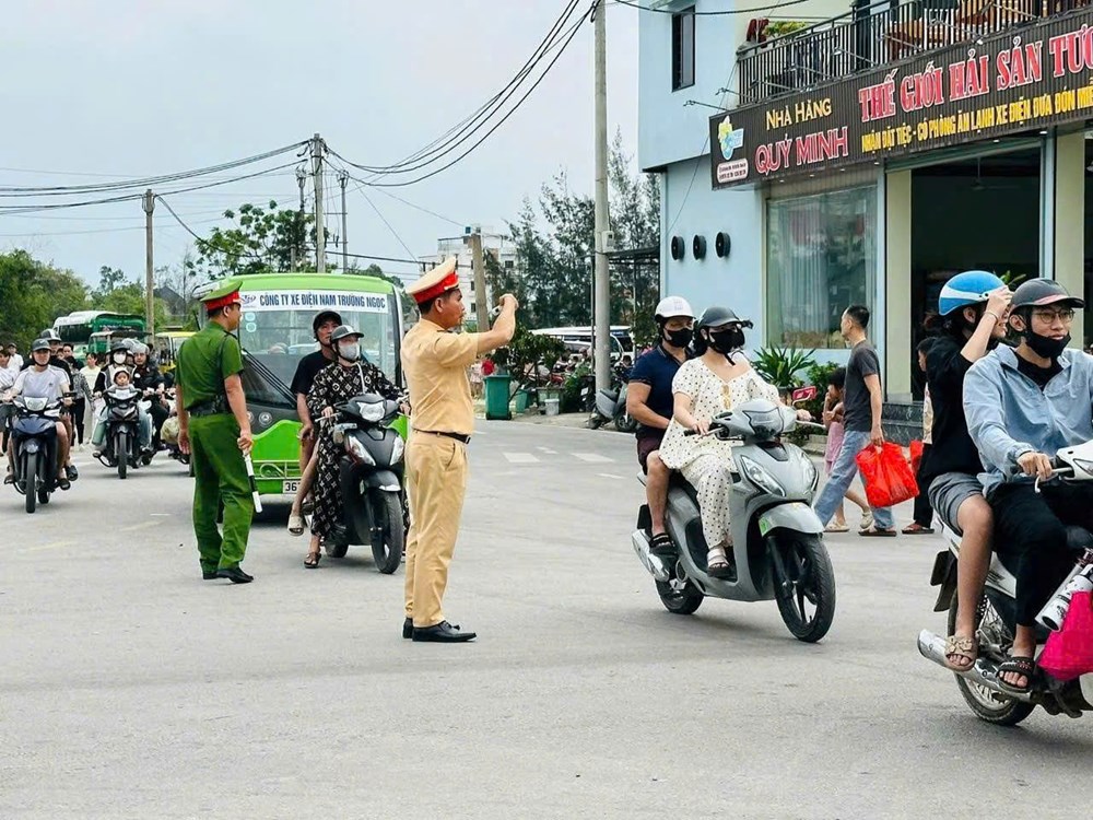 5 ngày nghỉ lễ, Công an Thanh Hóa căng mình giữ bình yên - ảnh 2