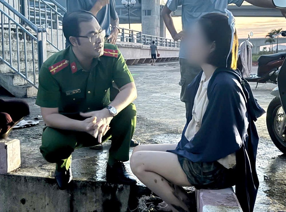 Phút căng thẳng trên cầu Cống Lèn, công an kịp thời can thiệp - ảnh 1