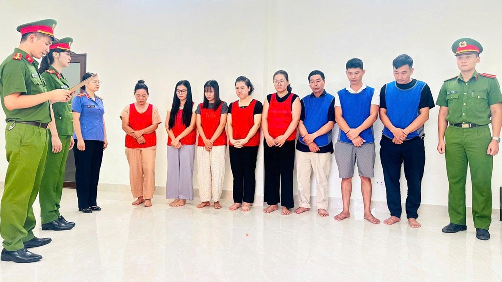 An Cung giả bán gần 3 triệu đồng/hộp, đường dây bị triệt phá - ảnh 2