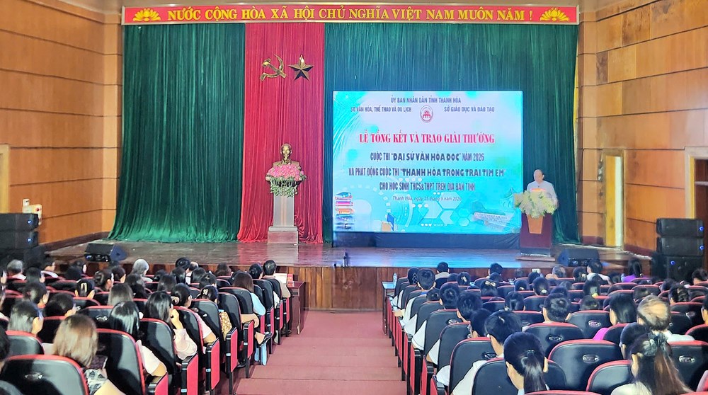 Thanh Hóa trao giải Đại sứ Văn hóa đọc, phát động cuộc thi viết về quê hương - ảnh 1