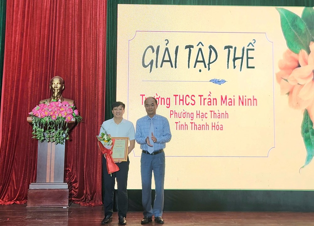 Thanh Hóa trao giải Đại sứ Văn hóa đọc, phát động cuộc thi viết về quê hương - ảnh 2
