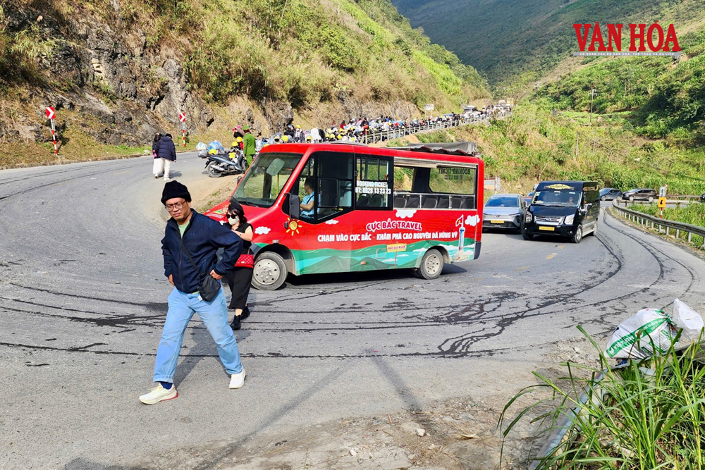 Vùng cao Tuyên Quang kín phòng dịp nghỉ lễ - ảnh 3