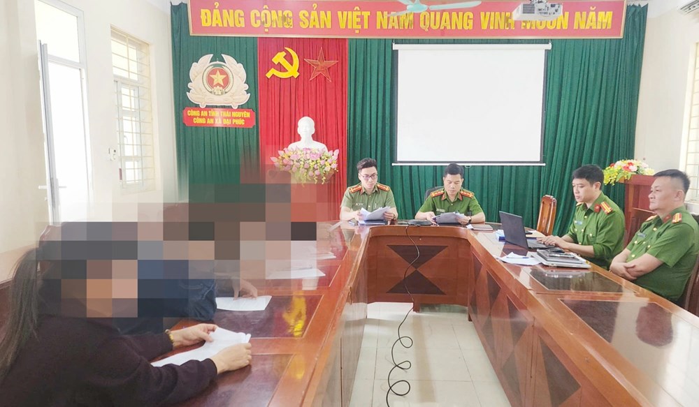 Xử phạt nhóm người mở nhạc lớn, ăn mặc phản cảm tại di tích lịch sử quốc gia - ảnh 1