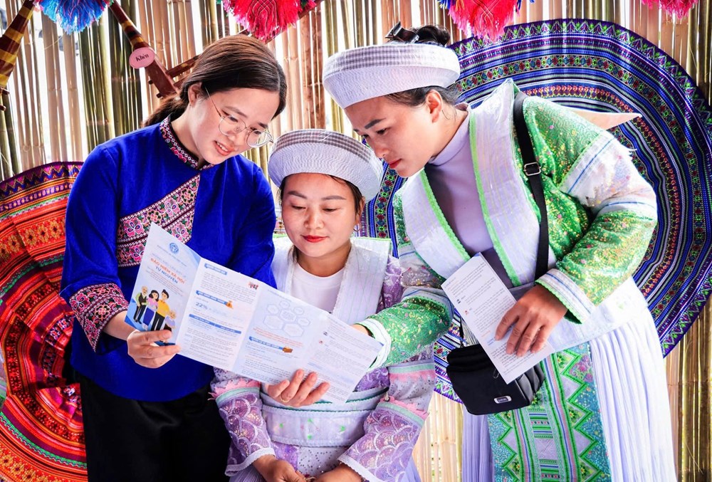 Cao Bằng: Giữ bình yên biên giới từ những bản làng văn hóa - ảnh 3