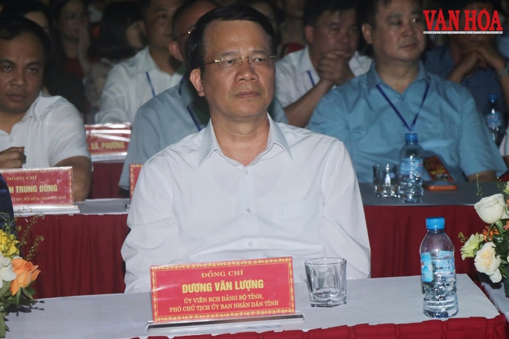 Đêm diễn ngân vang sắc màu di sản giữa đại ngàn Ba Bể - ảnh 1