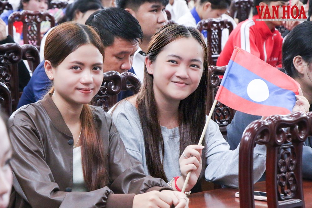 Tiếp lửa truyền thống tình hữu nghị Việt - Lào  - ảnh 3