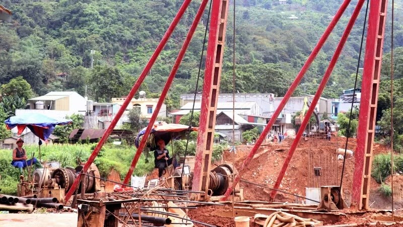 Chặng nước rút của loạt công trình phòng chống thiên tai khi mùa mưa lũ cận kề - ảnh 1