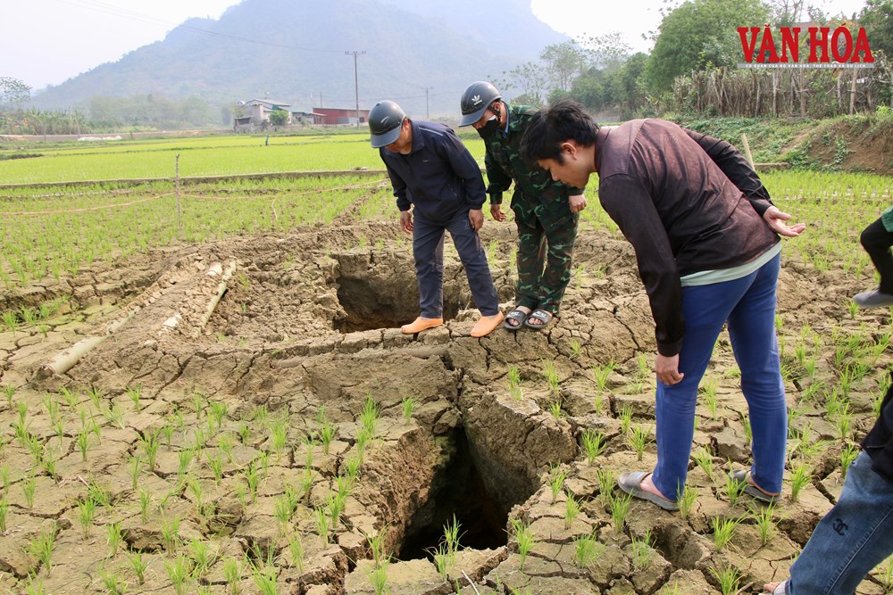 Xuất hiện điểm lún bất thường trên Quốc lộ 3B từng có hố tử thần - ảnh 3