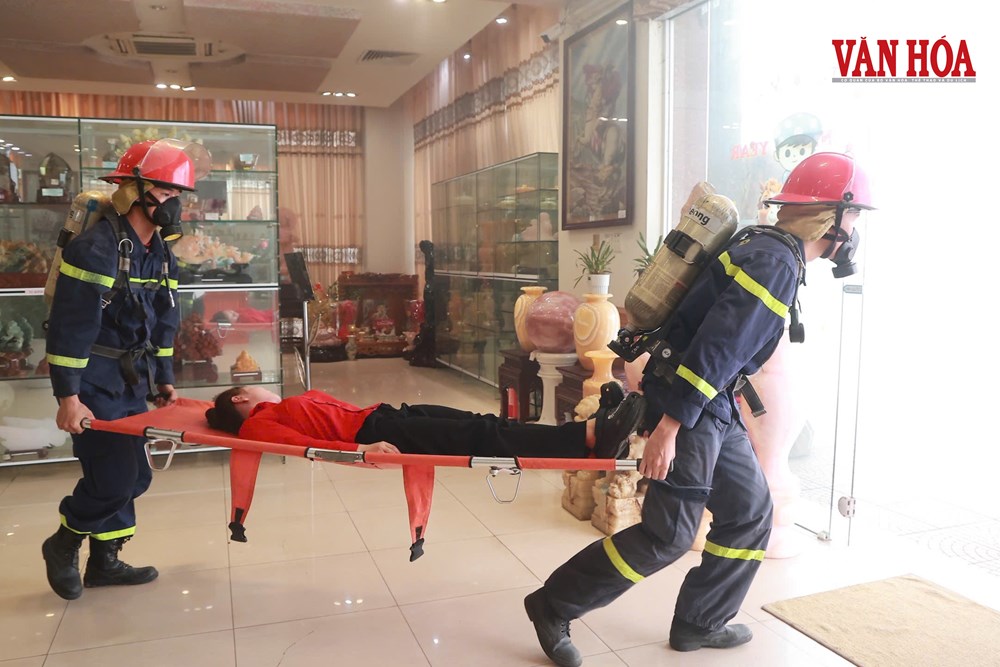 Thái Nguyên diễn tập xử lý tình huống cháy tại trung tâm thương mại - ảnh 3