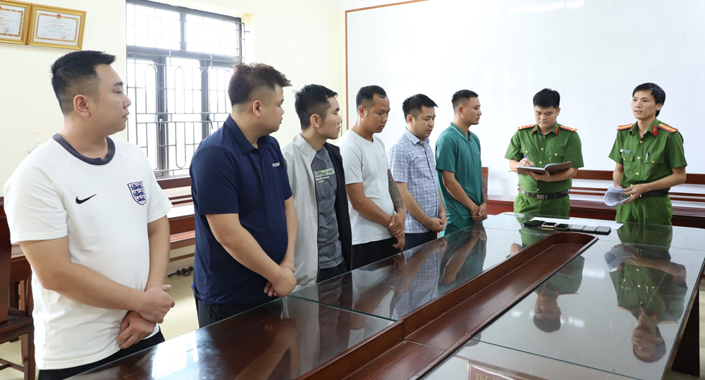 Bắt một trưởng phòng ở Thái Nguyên liên quan đường dây cá độ hơn 900 tỉ đồng - ảnh 1