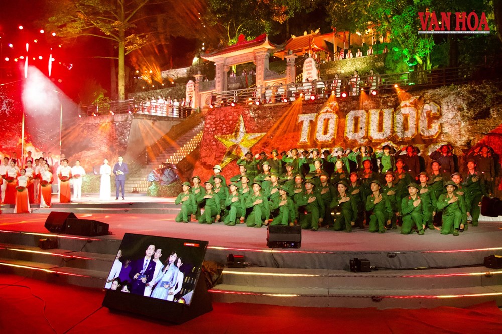 Cầu truyền hình “Sao sáng dẫn đường” kết nối hành trình tri ân Liệt sĩ tại Tuyên Quang - ảnh 3