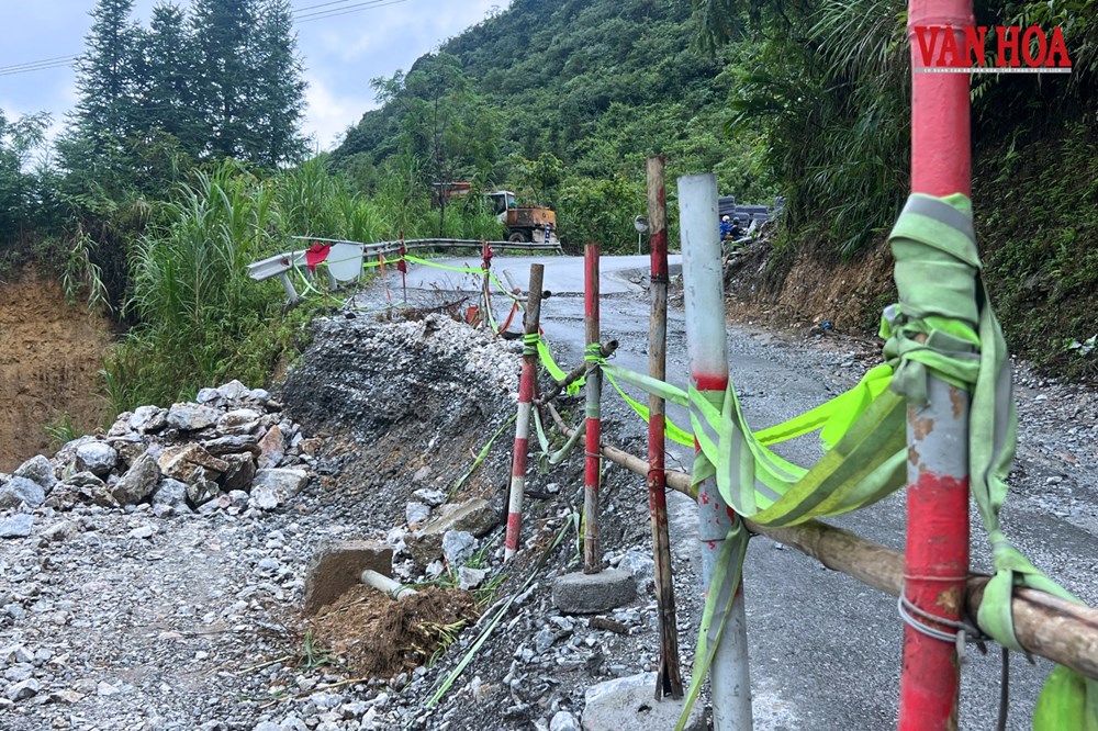 Sạt lở “uy hiếp” Quốc lộ 4C đi các điểm du lịch Cao nguyên đá Đồng Văn - ảnh 3