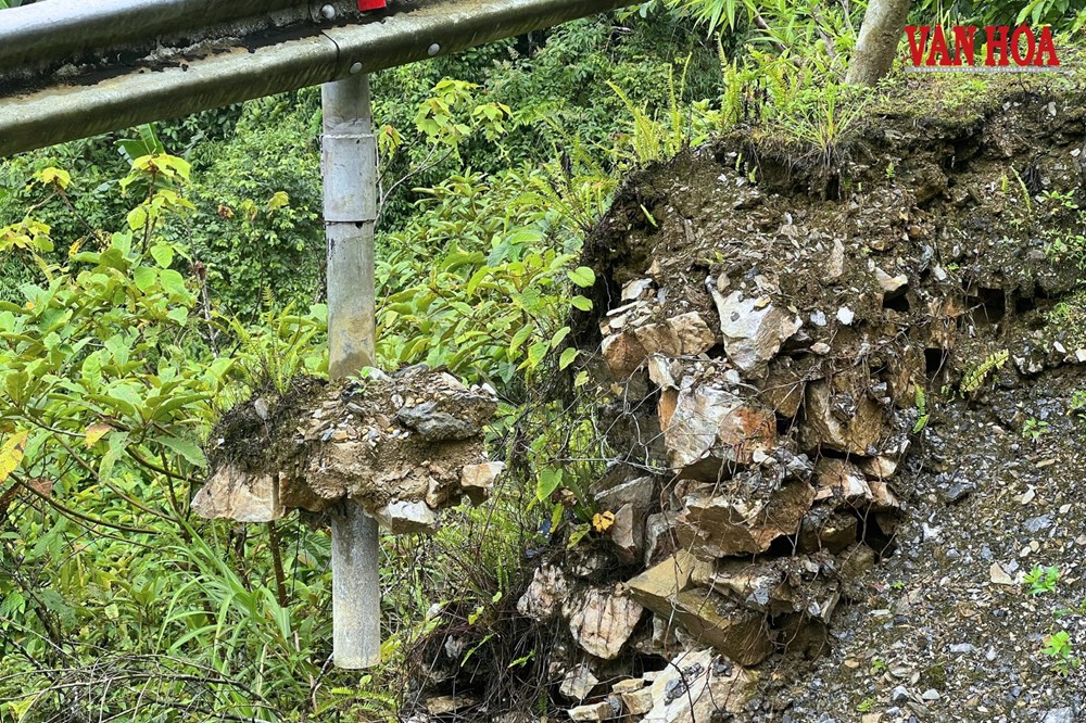 Sạt lở “uy hiếp” Quốc lộ 4C đi các điểm du lịch Cao nguyên đá Đồng Văn - ảnh 5