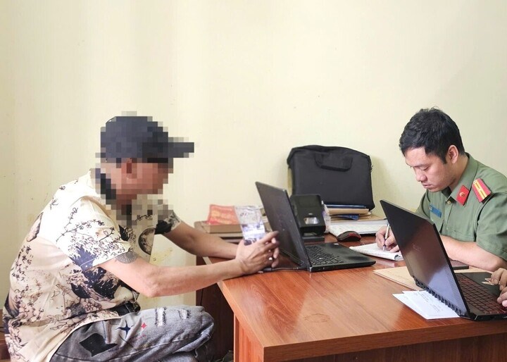 Xử phạt người đàn ông đăng thông tin xúc phạm người khác trên mạng xã hội - ảnh 1