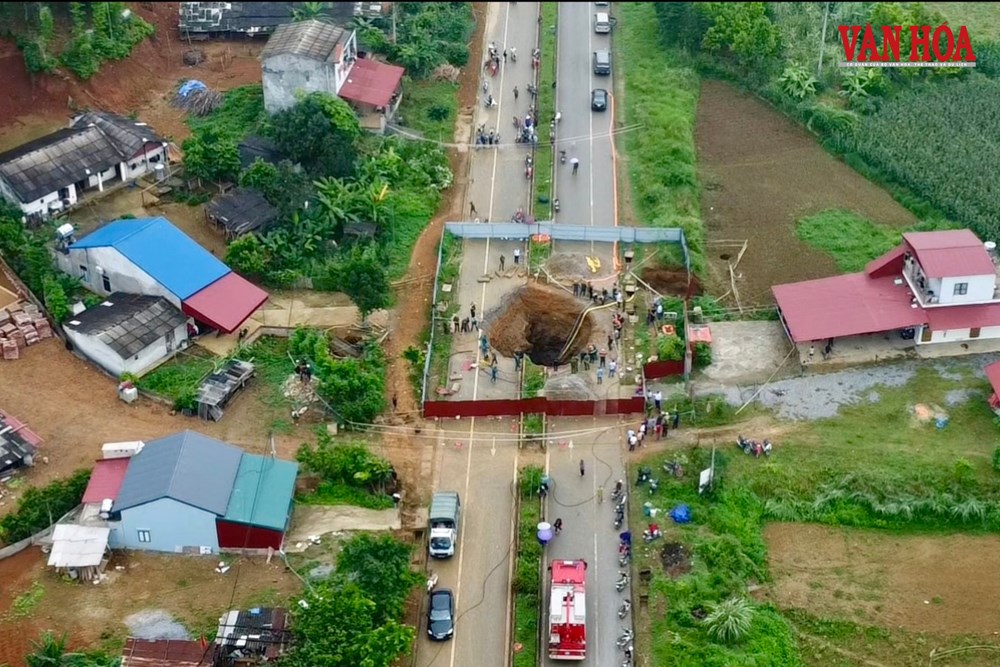 Quốc lộ 3B lại xuất hiện hố sụt “án ngữ” giữa lòng đường - ảnh 2
