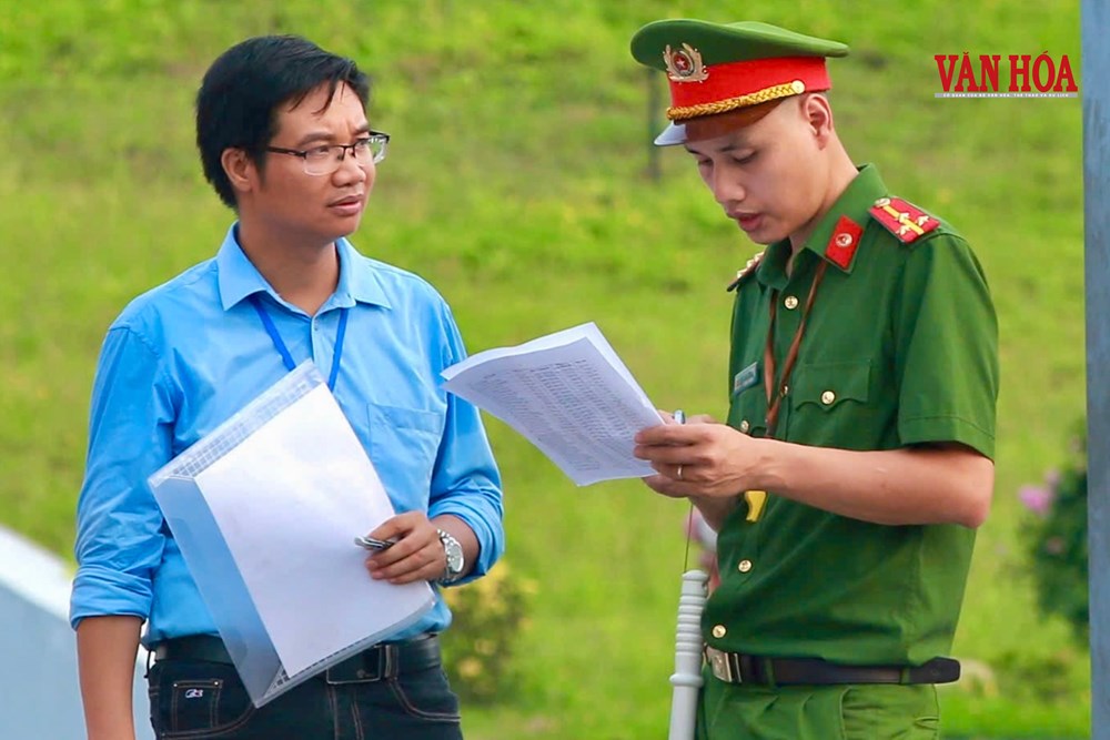 326 thí sinh bước vào môn thi đầu tiên kỳ thi lại tốt nghiệp THPT - ảnh 2
