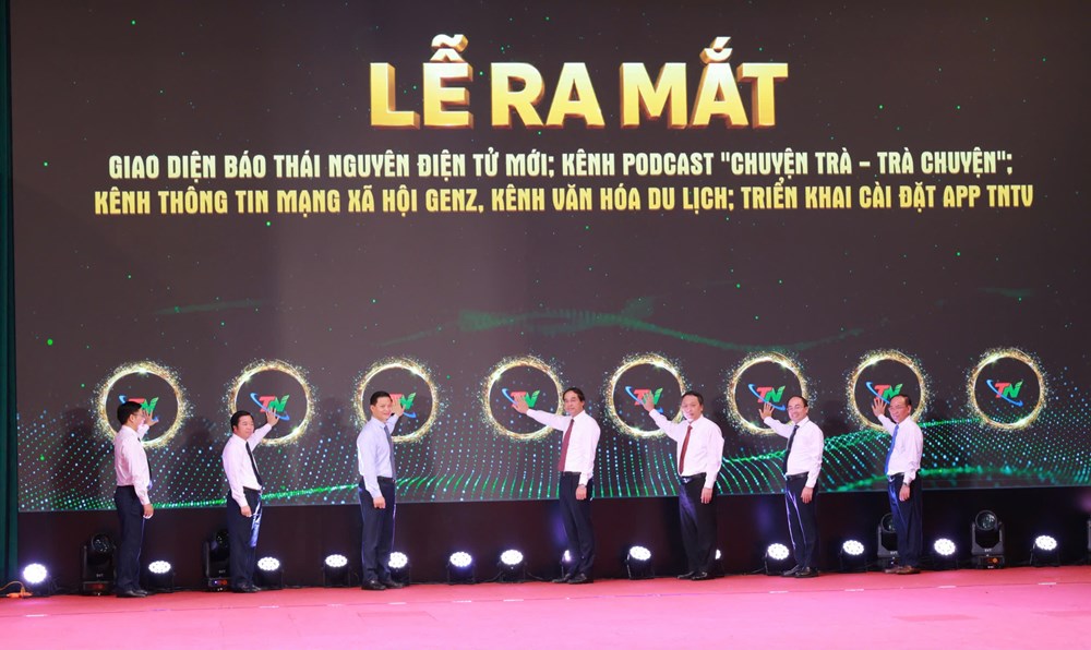 Lễ kỷ niệm 70 năm Báo và PTTH Thái Nguyên - ảnh 4