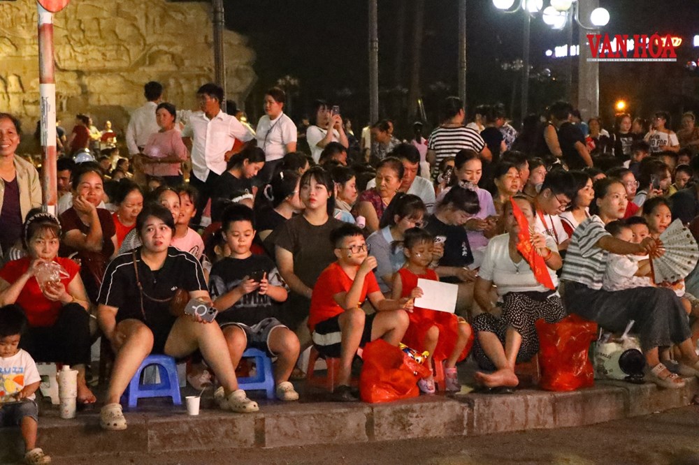 Sắc màu văn hóa rộn ràng trên miền đất Thép Thái Nguyên - ảnh 8