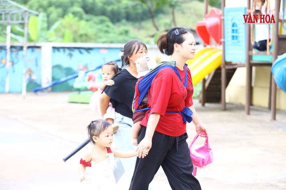 Sắc màu văn hóa trong ngày khai giảng giữa núi rừng Thái Nguyên - ảnh 5