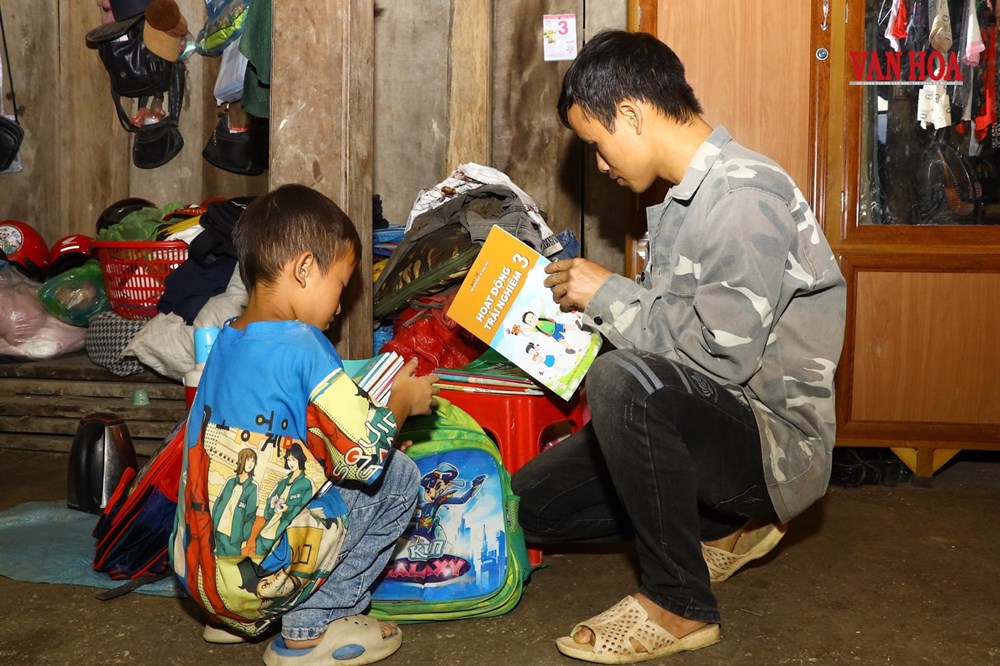 Kỳ 1 - Khi mầm chữ trổ bông trên nương đá Bản Tèn - ảnh 2