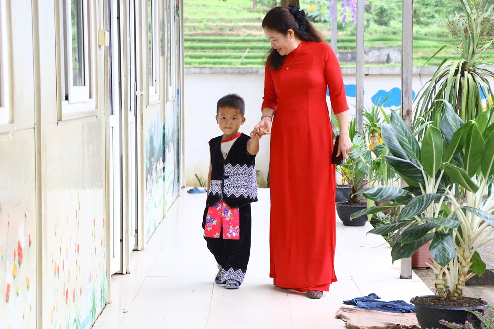 Kỳ 2 - Hành trình “gánh” chữ cắm rễ tri thức giữa đại ngàn ở Thái Nguyên - ảnh 5