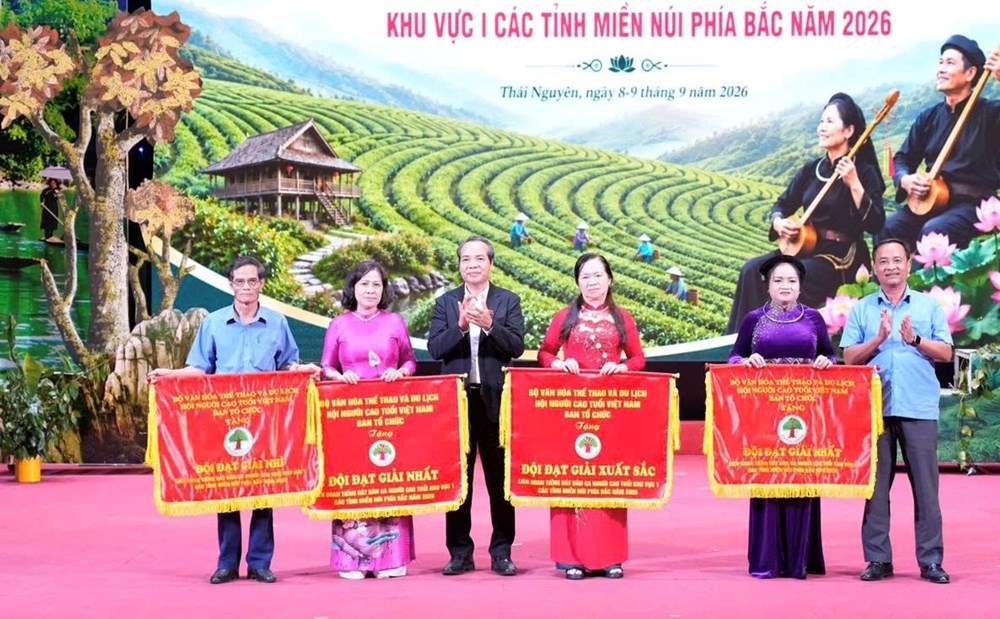 Thái Nguyên tỏa sáng tại Liên hoan Tiếng hát dân ca người cao tuổi - ảnh 2