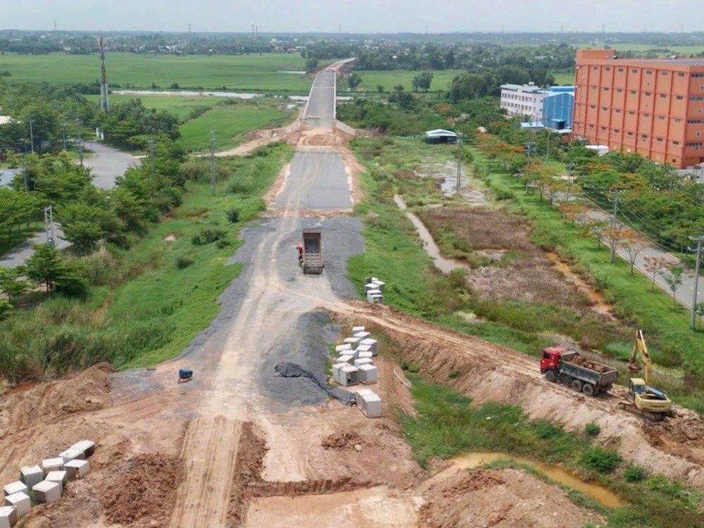 Tuyến đường nghìn tỉ đồng mở rộng kết nối du lịch tỉnh vùng biên - ảnh 2