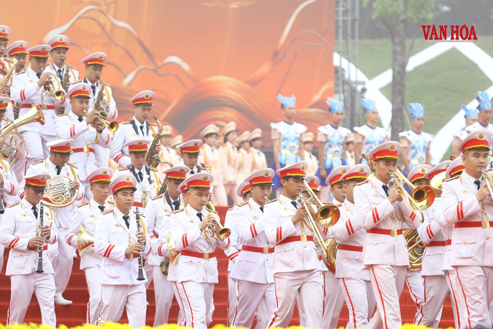 Tổng Bí thư, Chủ tịch nước Tô Lâm dự lễ khánh thành Tượng đài “Bác Hồ với ngày hội non sông“ - ảnh 9