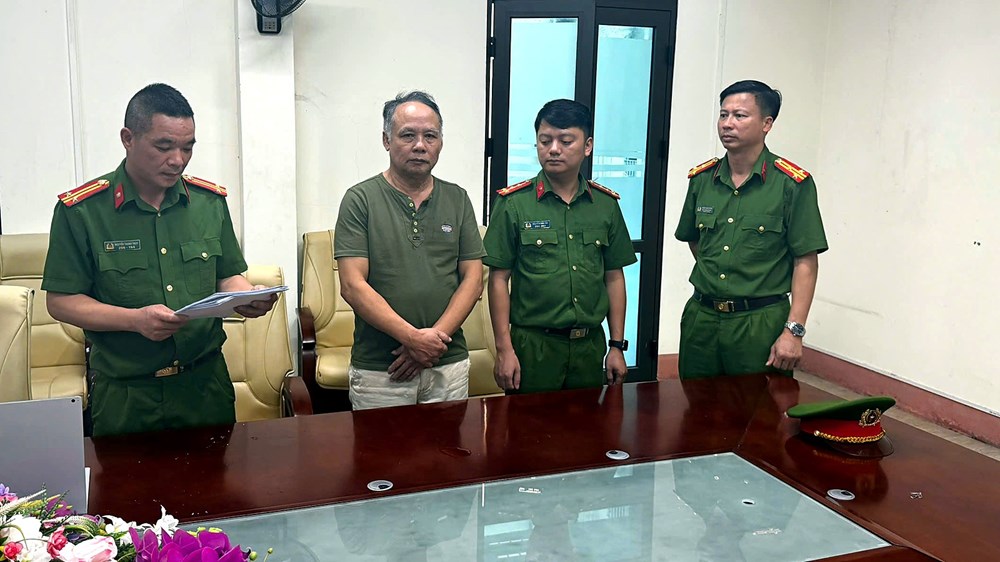 Bắt tạm giam nguyên công chức thuế ở Lào Cai - ảnh 1