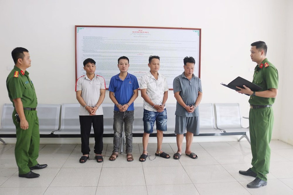 Thái Nguyên: Tóm gọn nhóm đối tượng cướp tiền tỉ rồi trói nạn nhân vào cây - ảnh 1