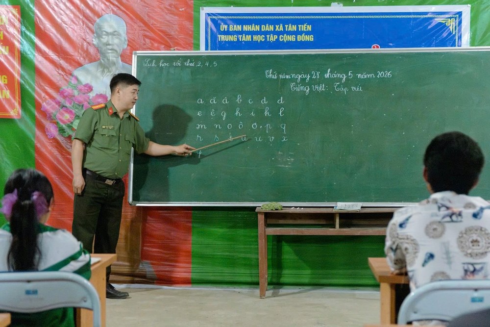 Thắp sáng con chữ vùng cao giữa đại ngàn Tây Côn Lĩnh - ảnh 3