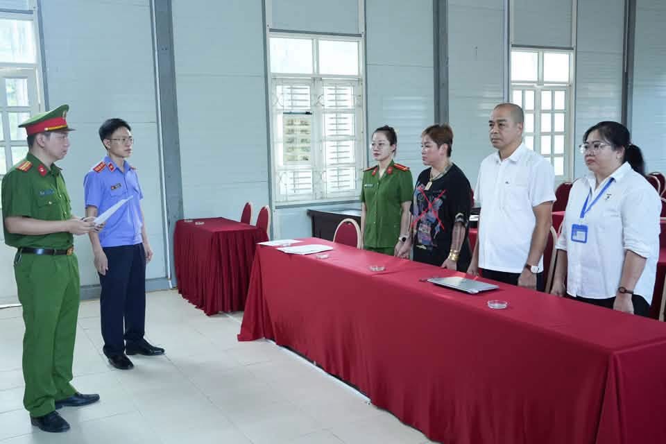 Khởi tố TikToker Thảo Ràn Ri cho vay lãi nặng nhằm trục lợi - ảnh 1
