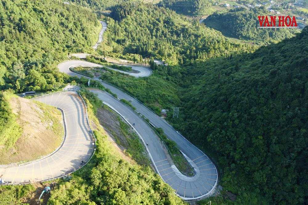 Chinh phục đại ngàn và khám phá văn hóa trên cung đường Hà Giang Loop - ảnh 1