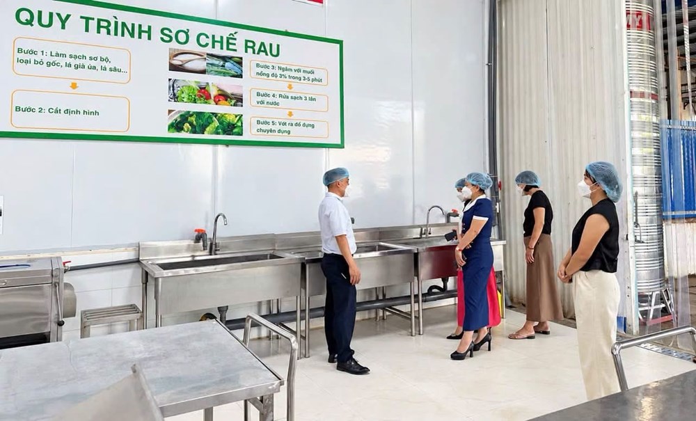 Xác minh vụ học sinh đau bụng sau bữa trưa tại trường học ở Thái Nguyên - ảnh 1