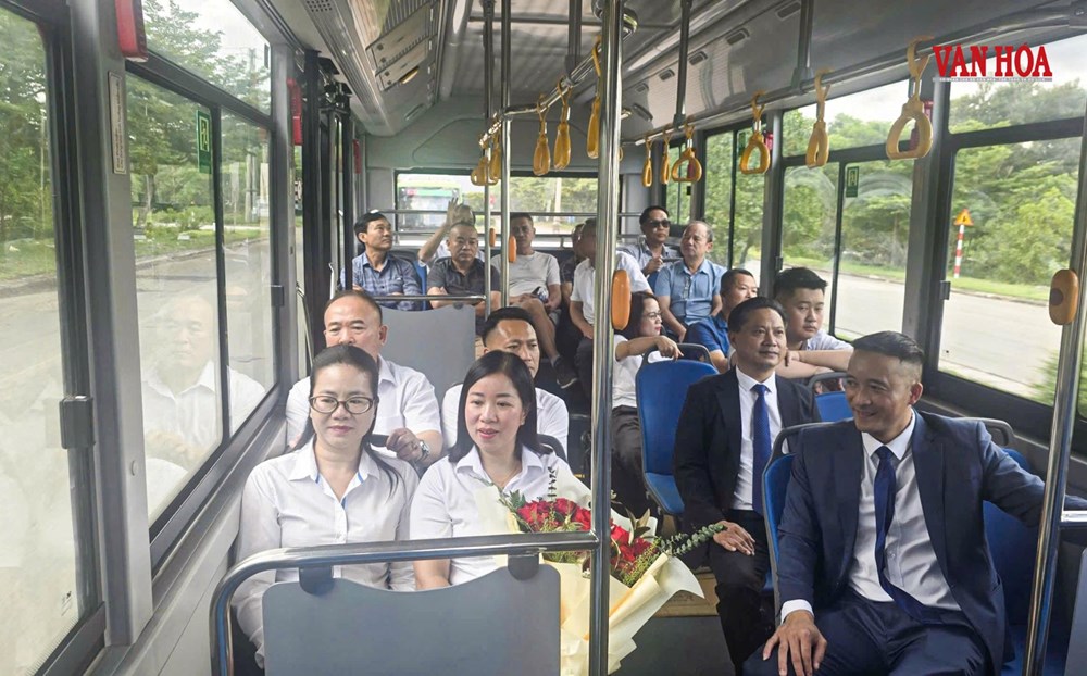 Loạt xe buýt điện đầu tiên mở hướng giao thông xanh ở Thái Nguyên - ảnh 2