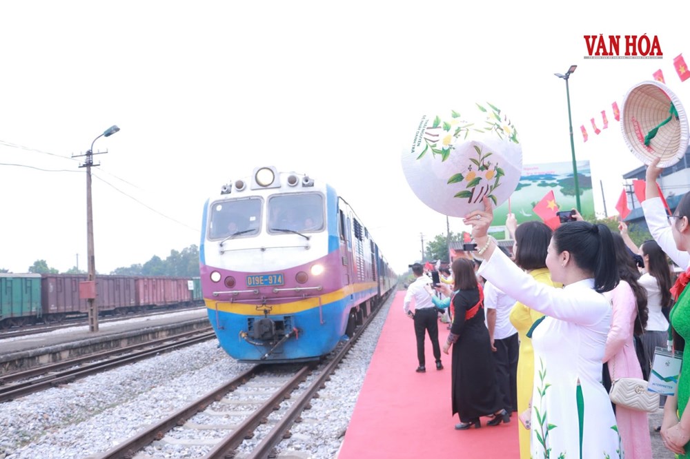 Chuyến tàu di sản đánh thức hành trình khám phá văn hóa xứ trà - ảnh 1
