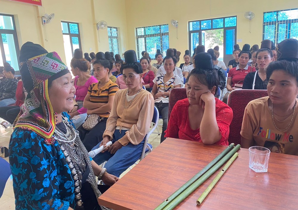 Khơi dậy nét đẹp văn hóa của người Khơ Mú vùng biên giới Sốp Cộp - ảnh 2