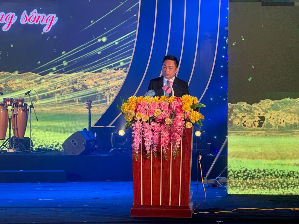 Bế mạc Hội diễn “Tiếng hát hẹn hò 9 dòng sông” lần thứ 19 - ảnh 2