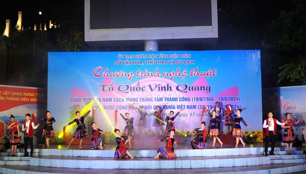 Điện Biên tổ chức biểu diễn nghệ thuật kỷ niệm Cách mạng tháng Tám và Quốc khánh 2.9 - ảnh 3